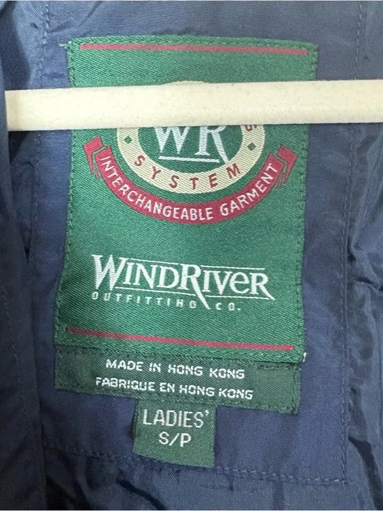VTG WindRiver Nylon Jacket Womens Sz small Barn Outdoors Spring Rain retro flaws - Picture 4 of 16